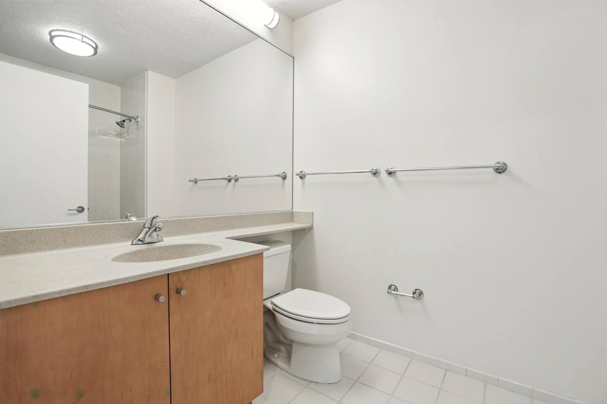 Apartment for rent at 558 N Kingsbury St, Chicago, IL 60654