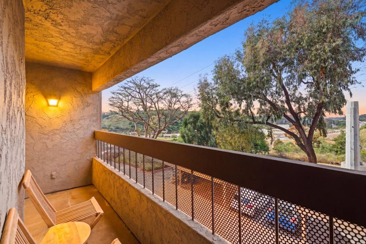 Condo for rent at 10225 Caminito Cuervo, San Diego, CA 92108