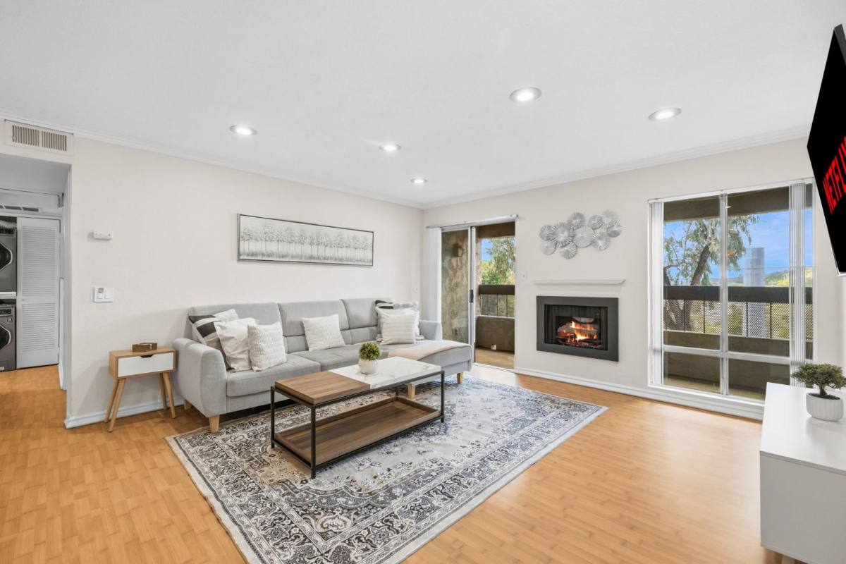 Condo for rent at 10225 Caminito Cuervo, San Diego, CA 92108