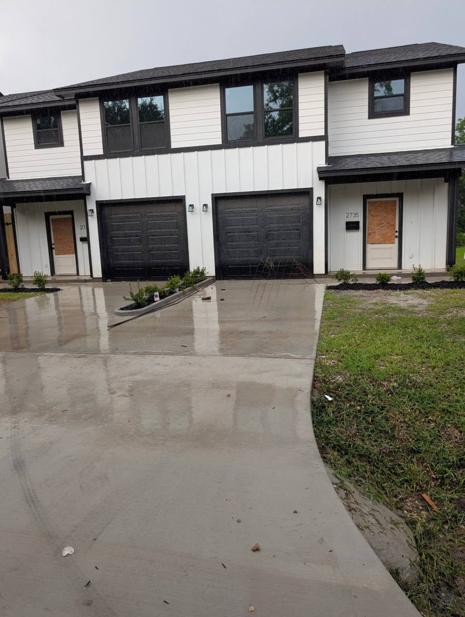 Townhouse for rent at 2705 Nora St, Beaumont, TX 77705