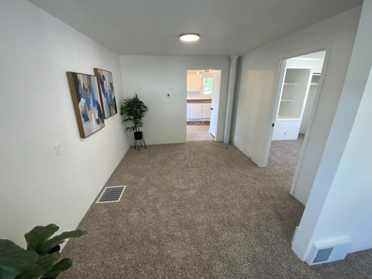 House for rent at 413 S Wayland Ave #413, Sioux Falls, SD 57103