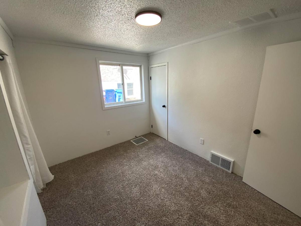 House for rent at 413 S Wayland Ave #413, Sioux Falls, SD 57103