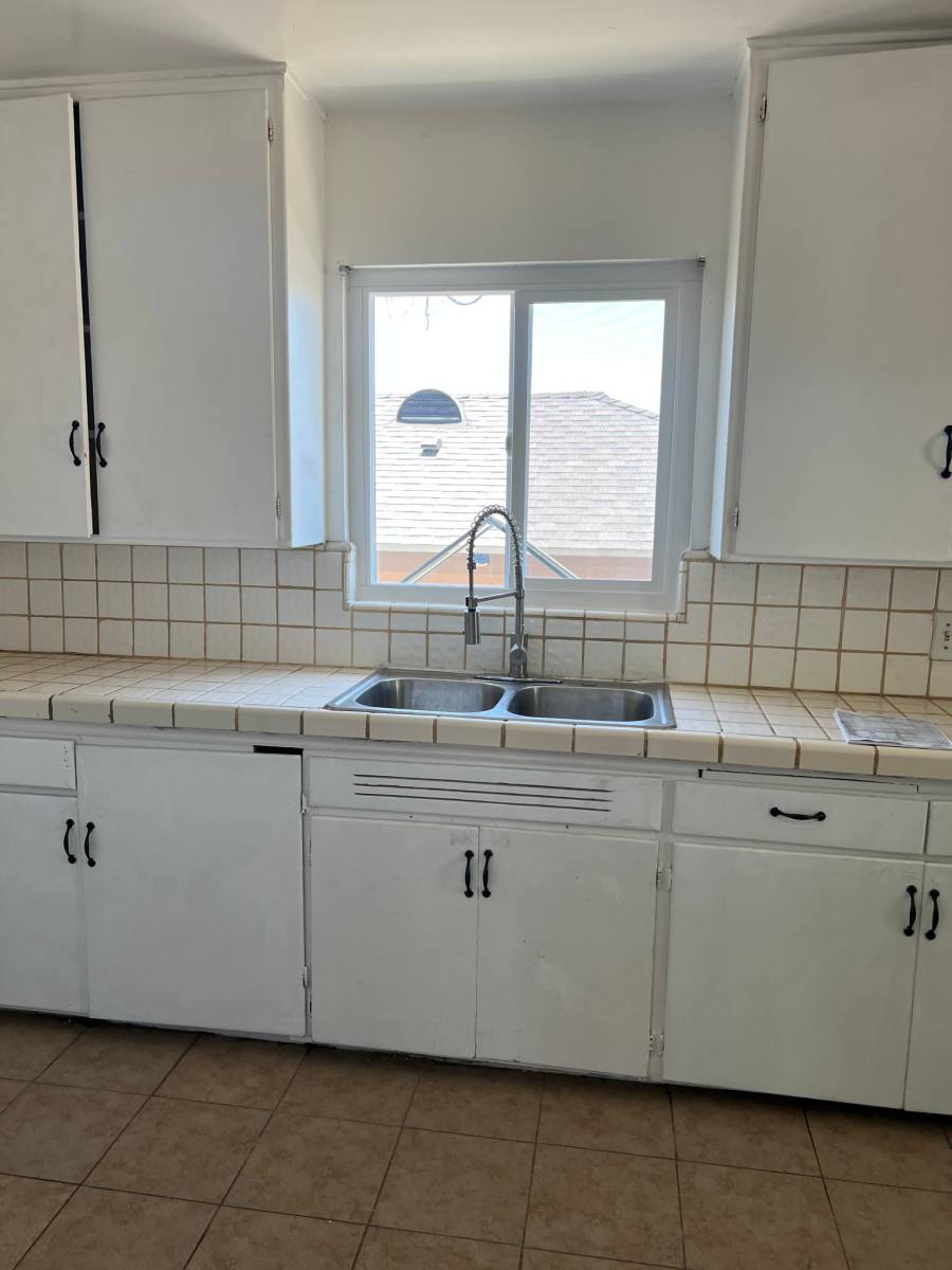 House for rent at 1829 Morgan Lane, Bakersfield, CA 93306