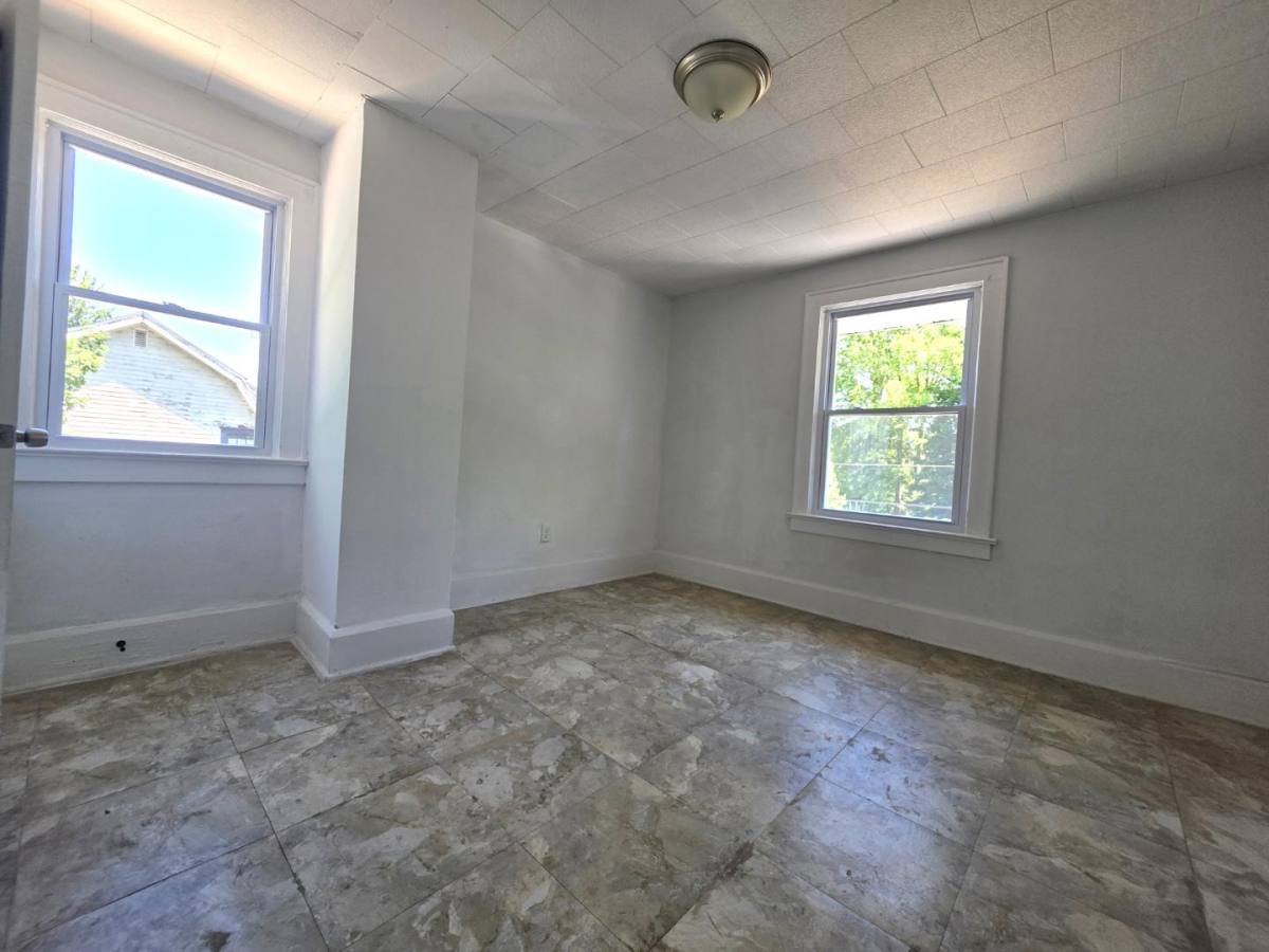 House for rent at 408 Bacon Ave, Akron, OH 44320
