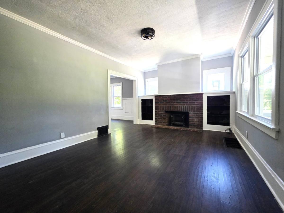 House for rent at 408 Bacon Ave, Akron, OH 44320