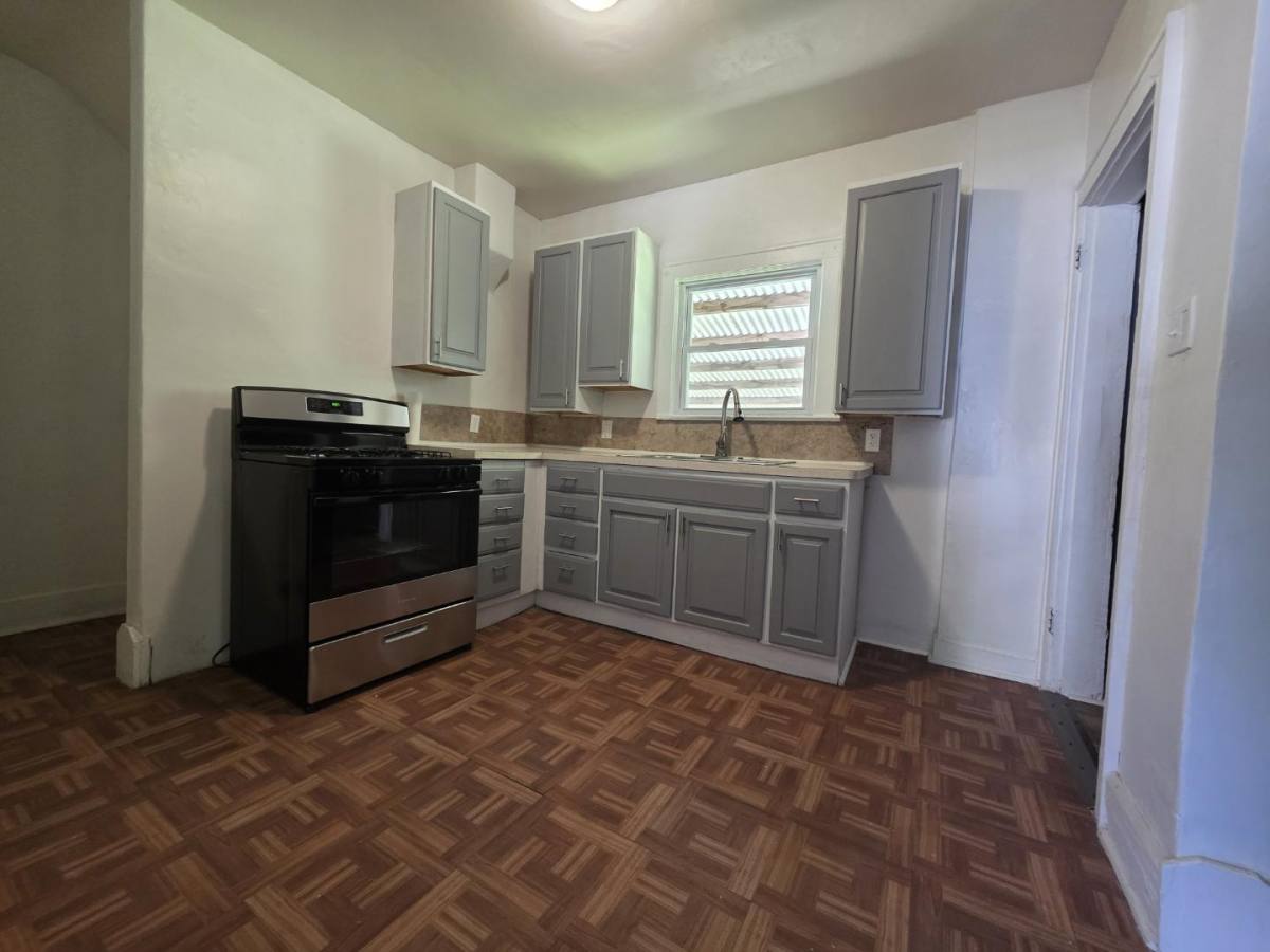 House for rent at 408 Bacon Ave, Akron, OH 44320