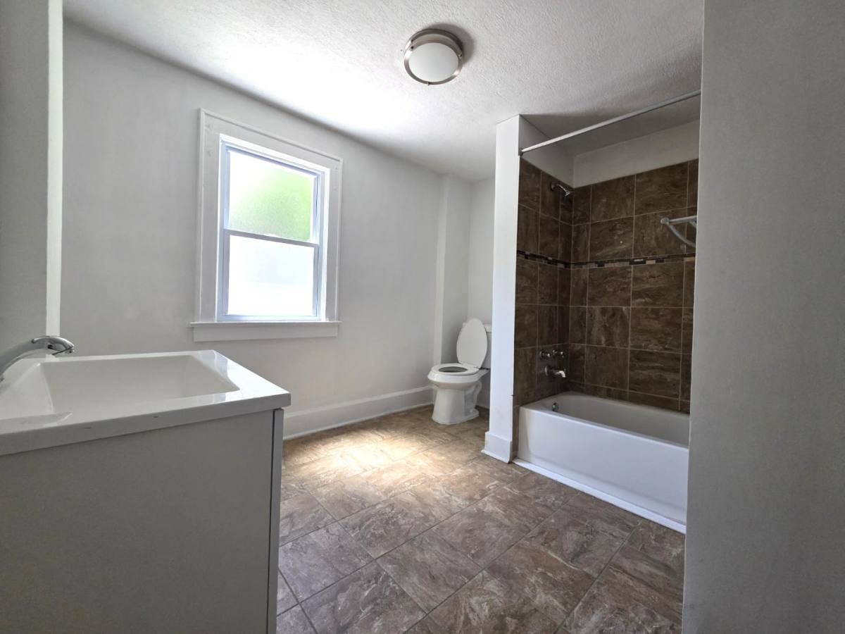 House for rent at 408 Bacon Ave, Akron, OH 44320