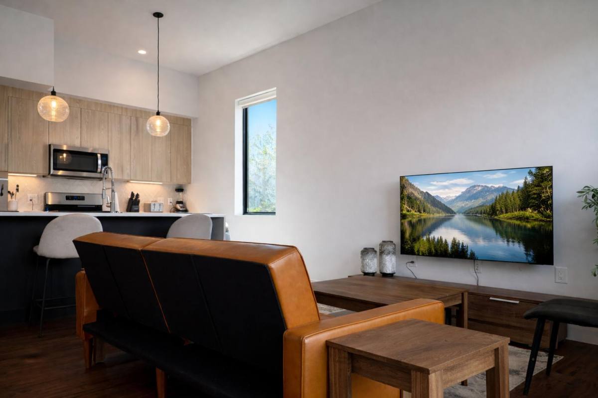 Apartment for rent at 5515 Humming Bird Lane Modern Minimalist NE, Austin, TX 78745