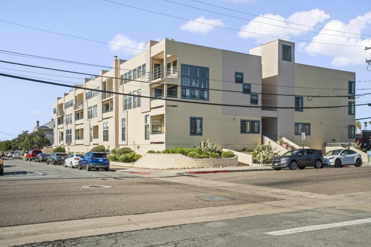 Condo for rent at 270 Dahlia Ave, Imperial Beach, CA 91932