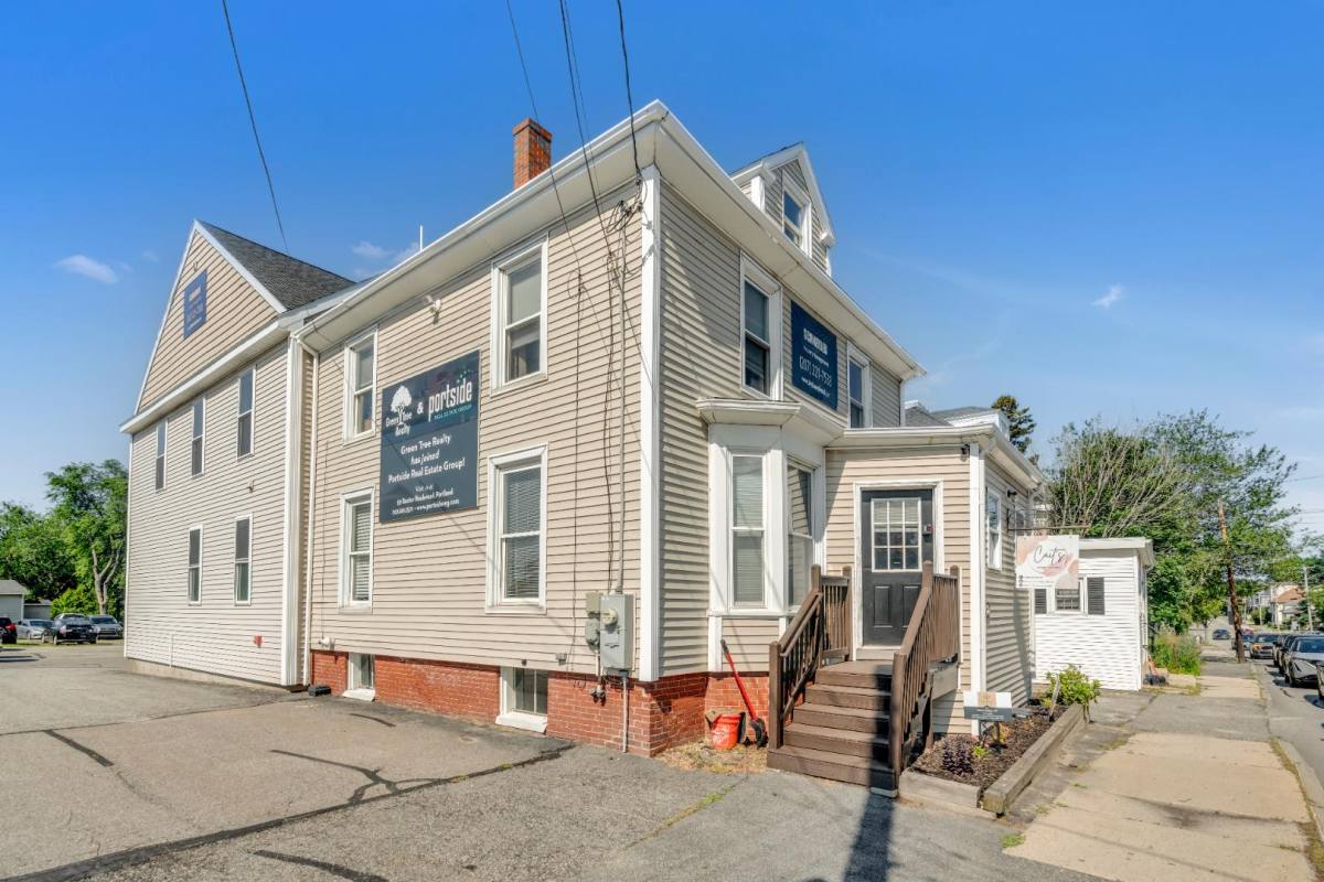 Apartment for rent at 522 Washington Ave #1E, Portland, ME 04103