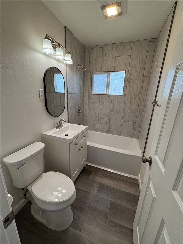 Apartment for rent at 4064 E Dwight Way #201, Fresno, CA 93702