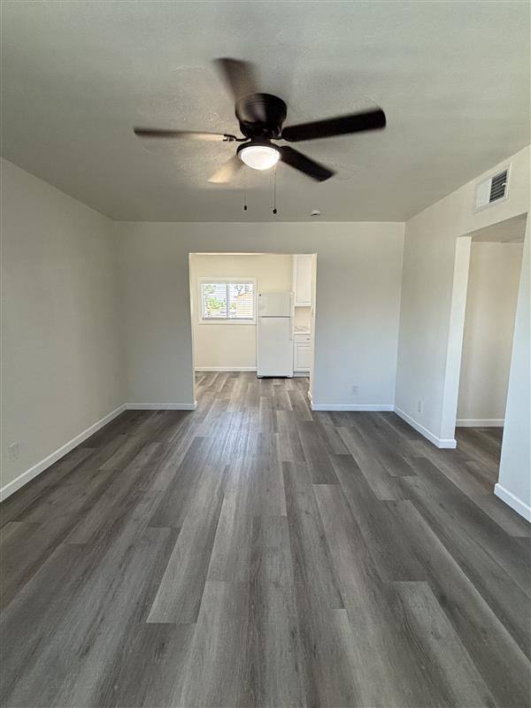 Apartment for rent at 4064 E Dwight Way #201, Fresno, CA 93702