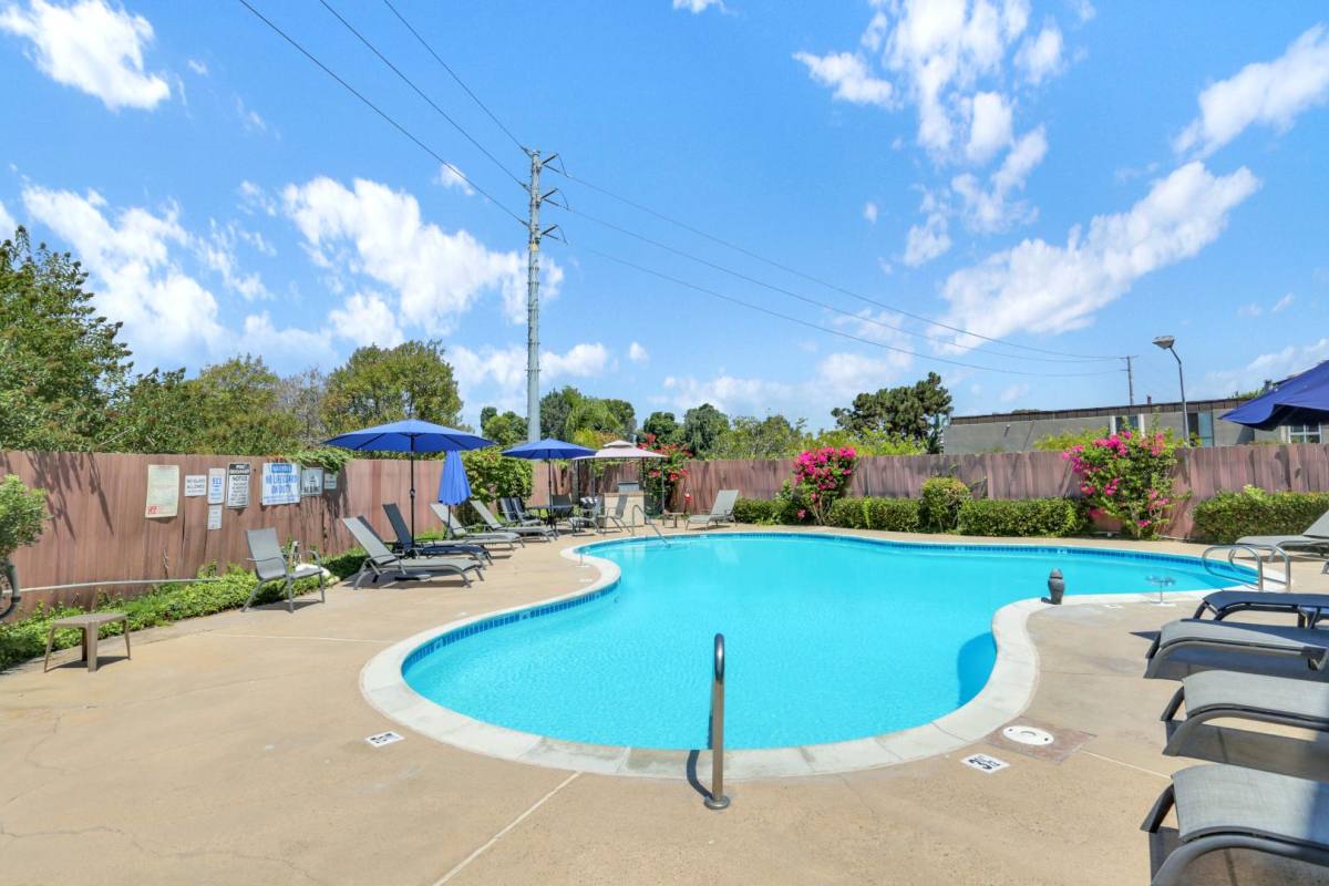 Apartment for rent at 3098 Rue Dorleans #RUE, San Diego, CA 92110