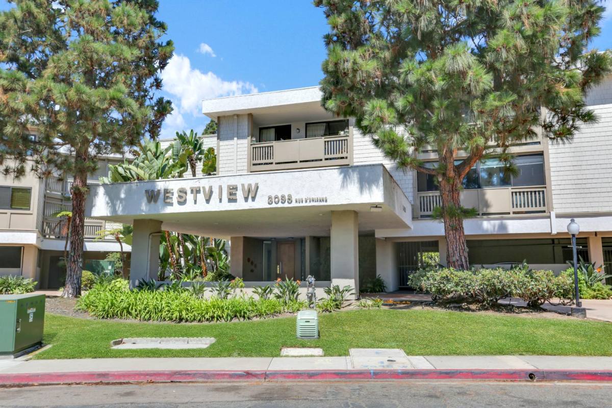 Apartment for rent at 3098 Rue Dorleans #RUE, San Diego, CA 92110