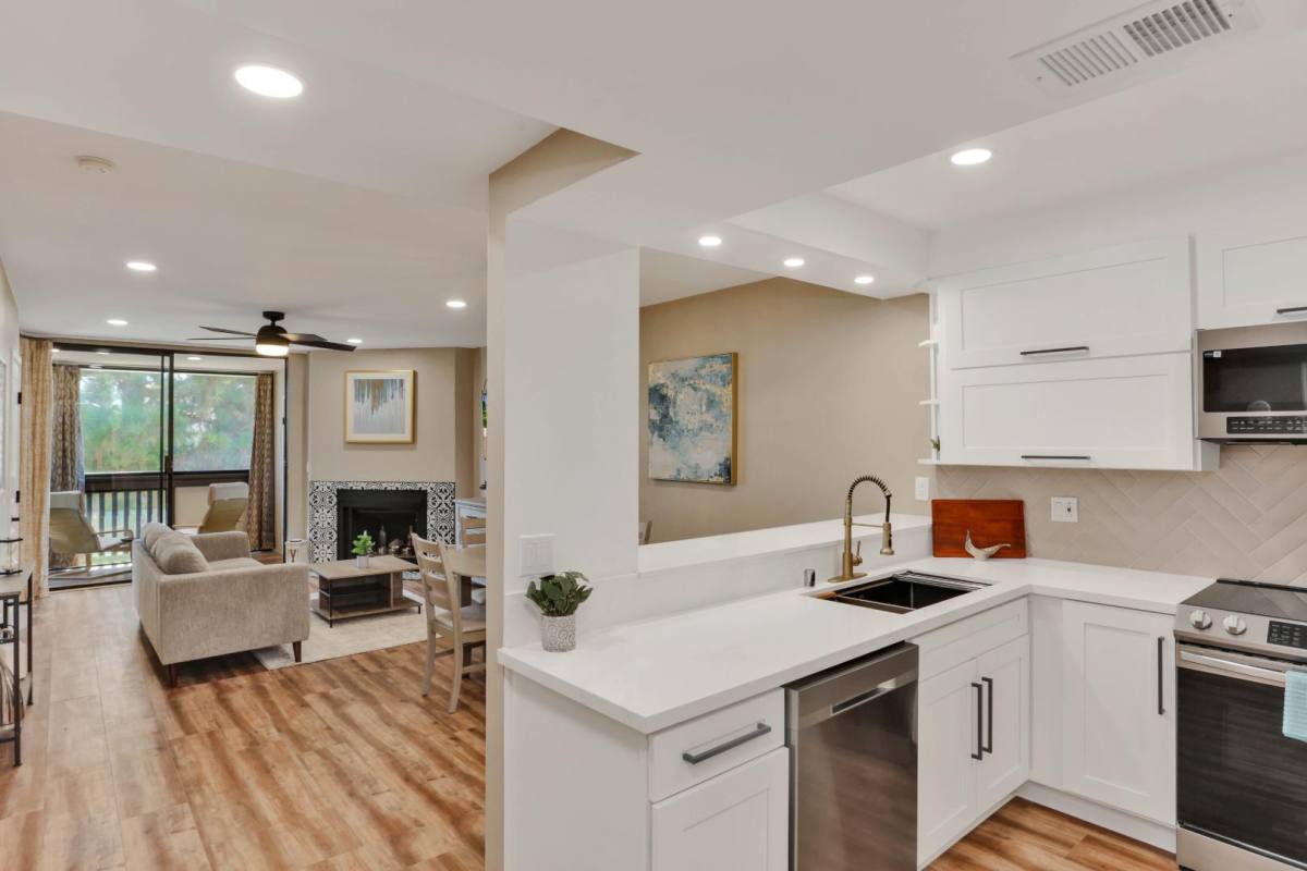 Apartment for rent at 3098 Rue Dorleans #RUE, San Diego, CA 92110