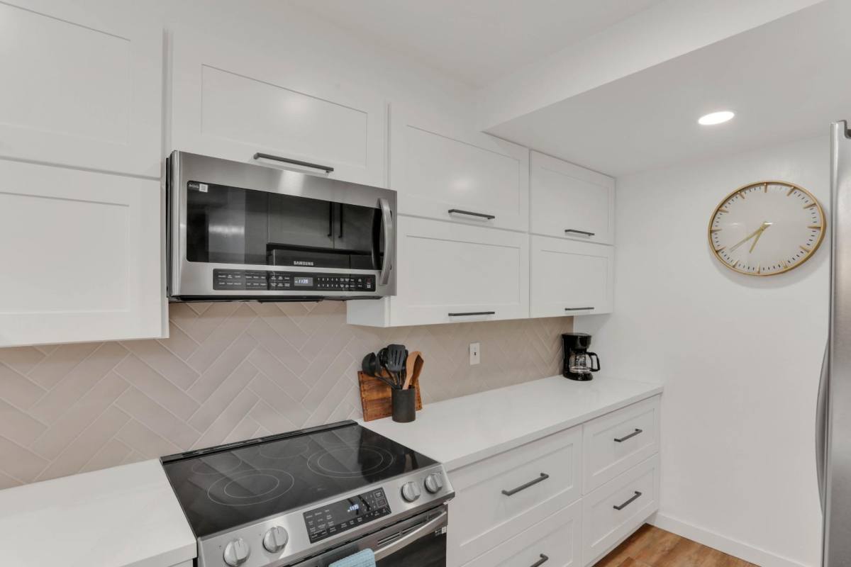 Apartment for rent at 3098 Rue Dorleans #RUE, San Diego, CA 92110