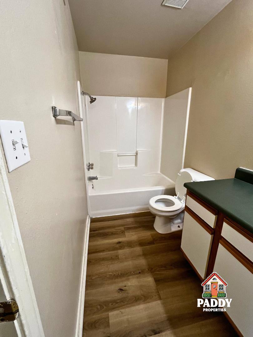 Apartment for rent at 2330 N Jefferson Ave #205, Mount Pleasant, TX 75455