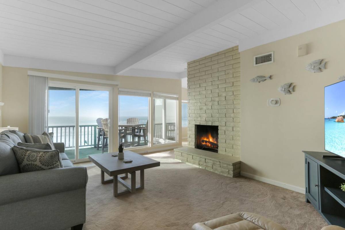 Condo for rent at 1620 Seacoast Dr, Imperial Beach, CA 91932