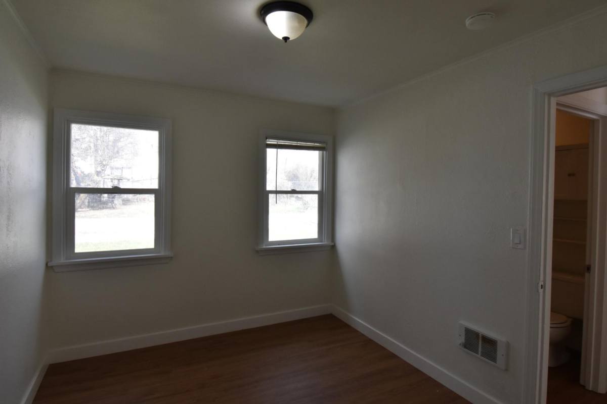 House for rent at 1817 Birch St, Klamath Falls, OR 97601