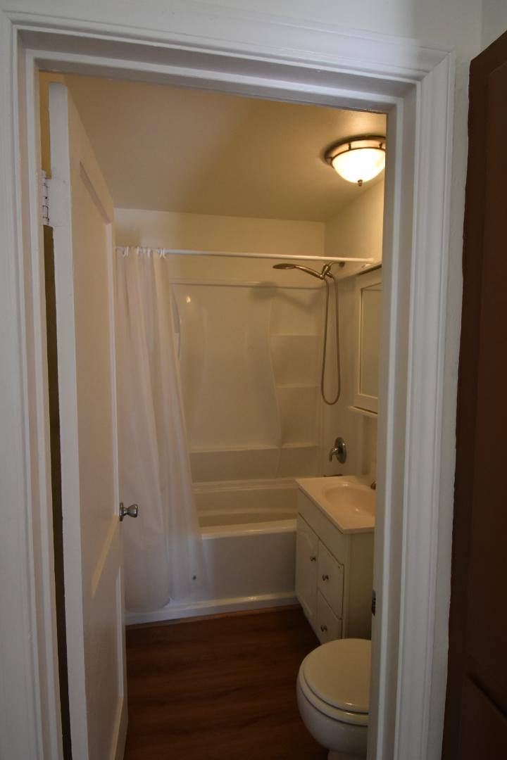 House for rent at 1817 Birch St, Klamath Falls, OR 97601