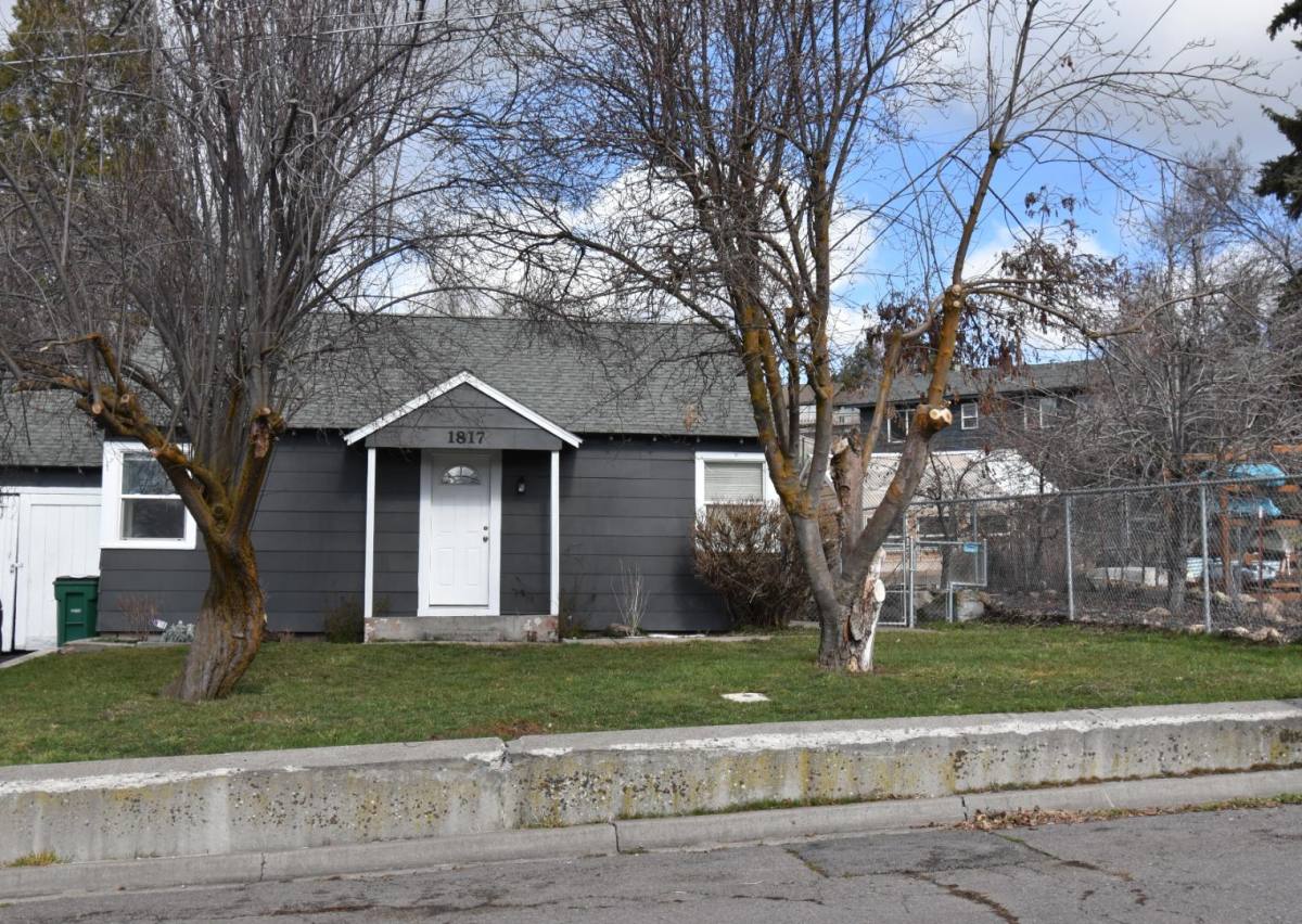 House for rent at 1817 Birch St, Klamath Falls, OR 97601