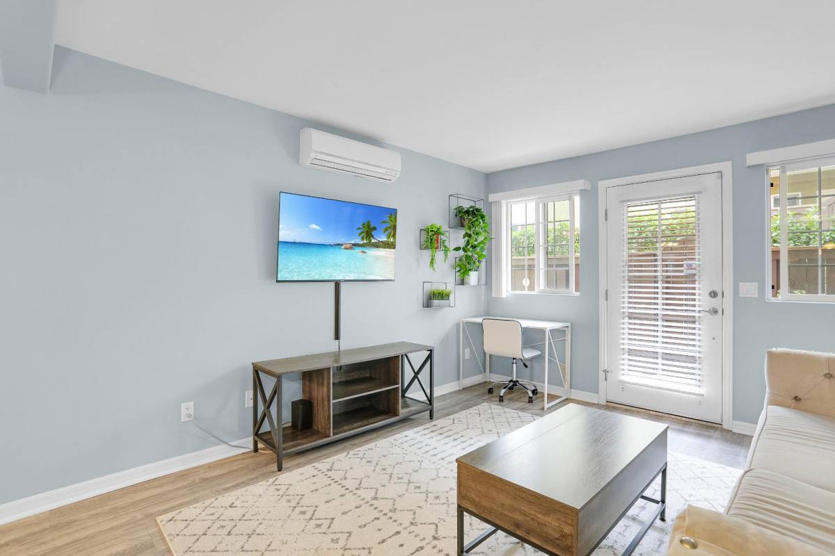 Condo for rent at 5252 Balboa Arms Dr #166, San Diego, CA 92117
