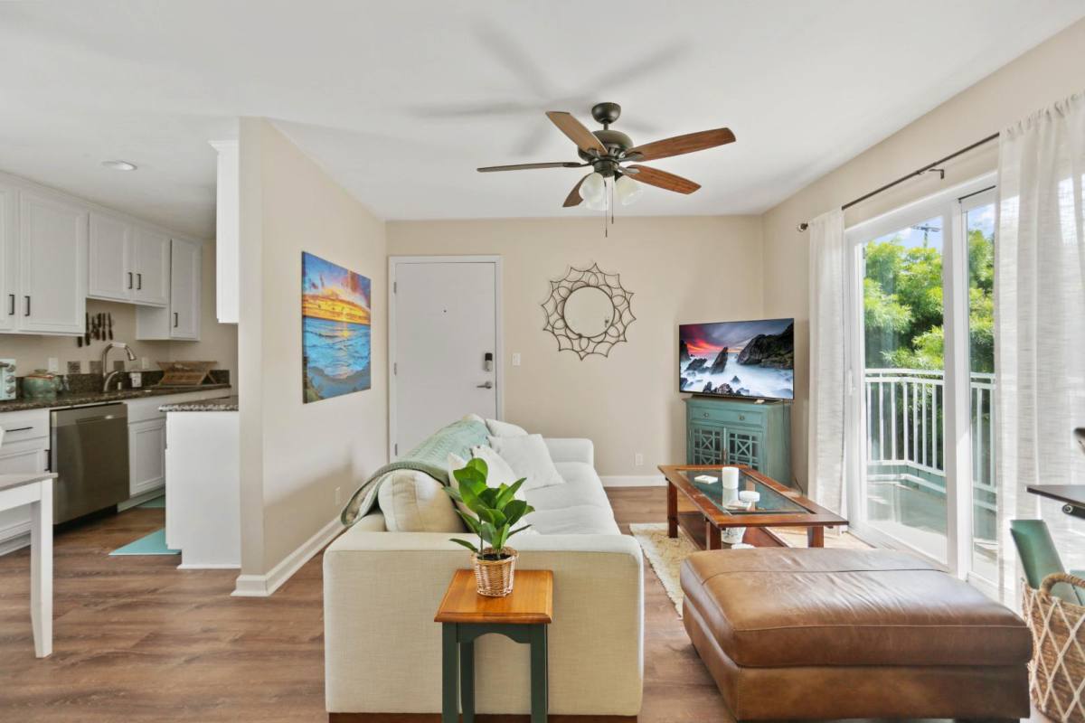 Apartment for rent at 2020 Diamond St, San Diego, CA 92109