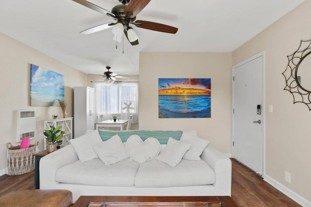 Apartment for rent at 2020 Diamond St, San Diego, CA 92109