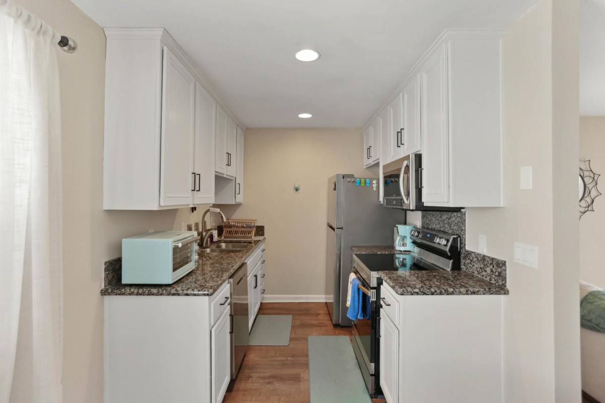 Apartment for rent at 2020 Diamond St, San Diego, CA 92109