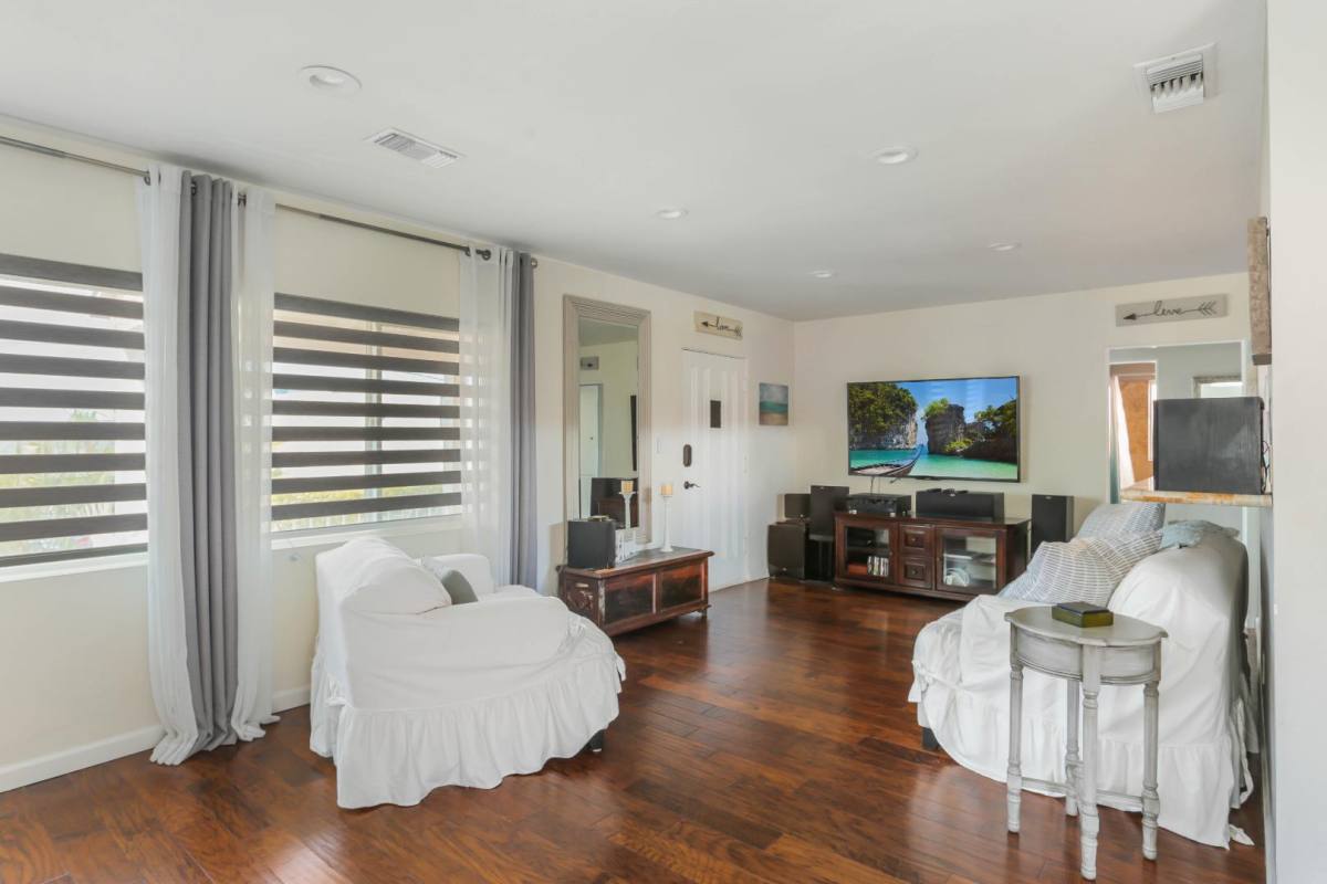 House for rent at 5122 Ellsworth St, San Diego, CA 92110