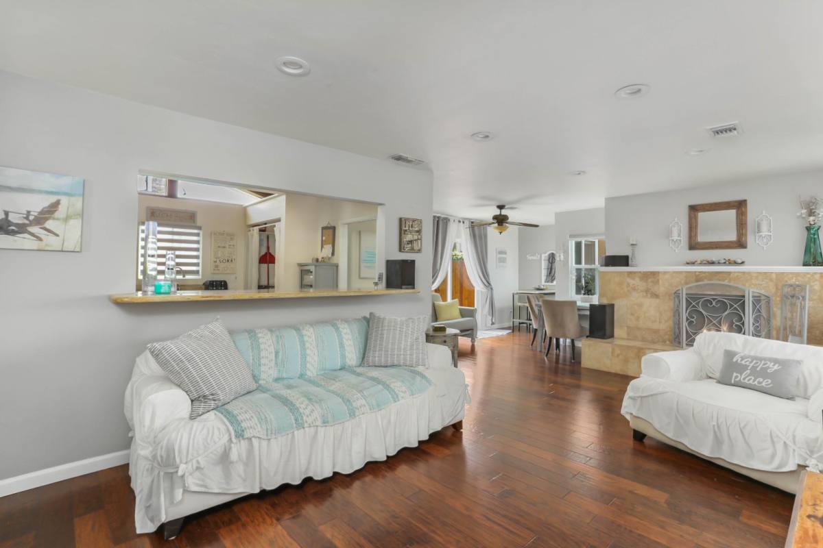 House for rent at 5122 Ellsworth St, San Diego, CA 92110