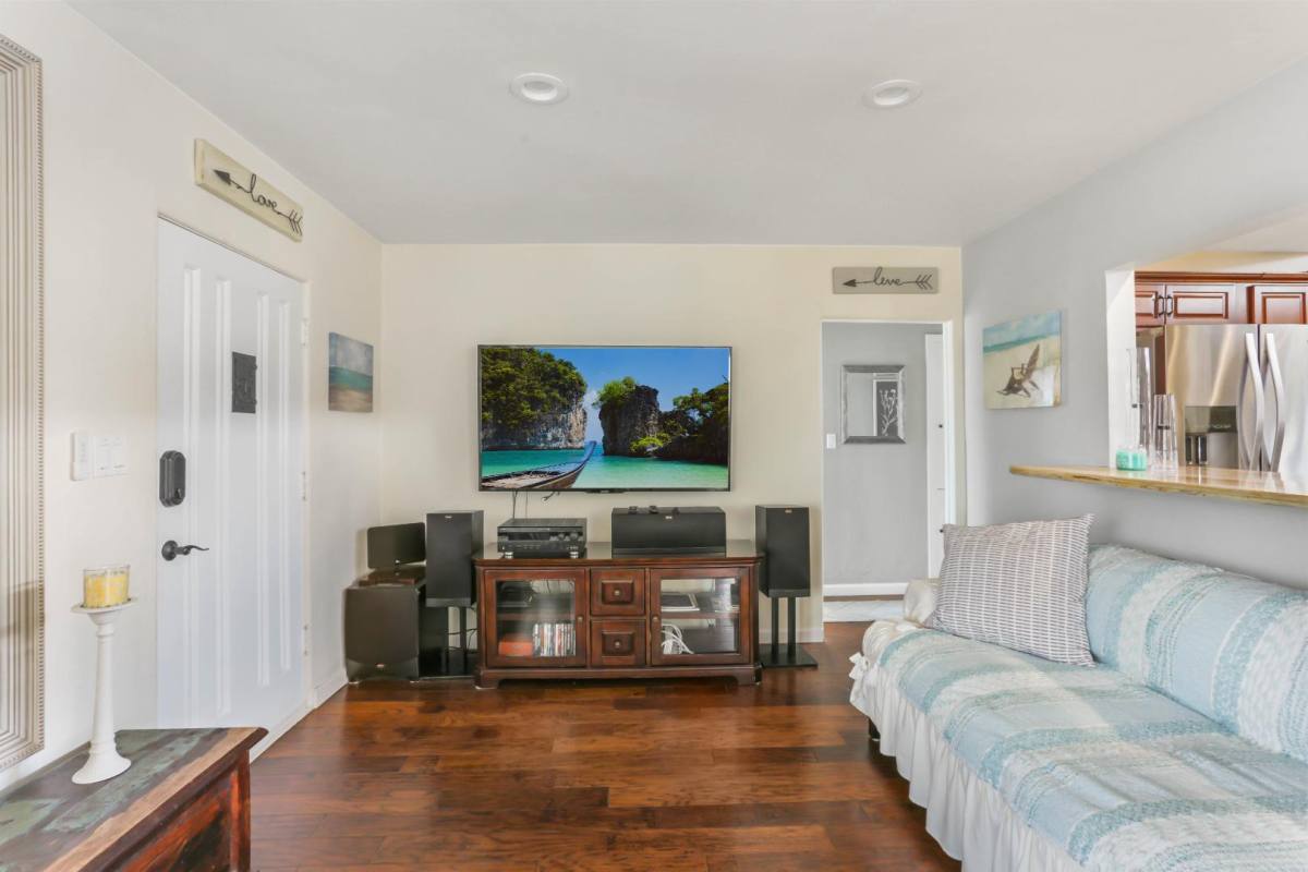 House for rent at 5122 Ellsworth St, San Diego, CA 92110