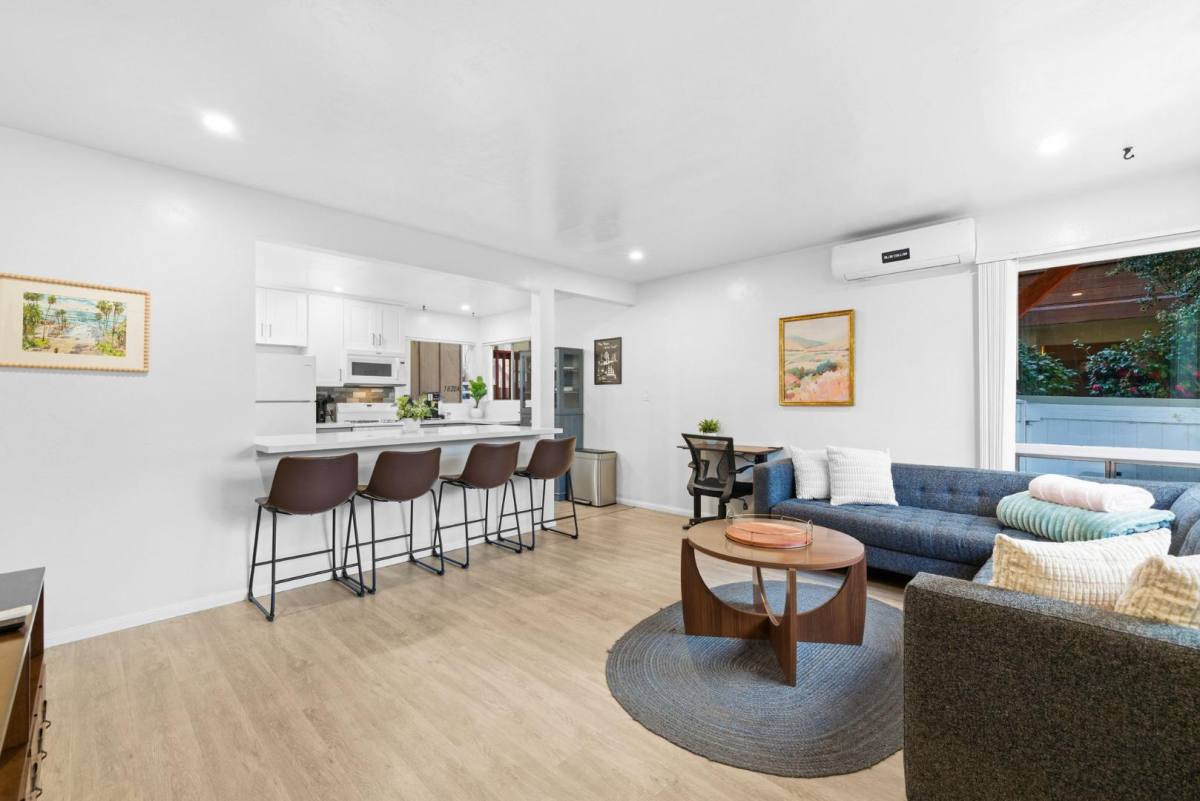 Condo for rent at 1818 Diamond St, San Diego, CA 92109