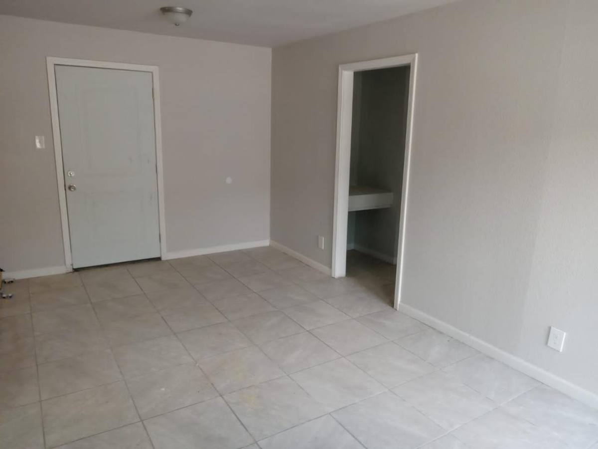 Apartment for rent at 505 W Estes Ave #4, Midland, TX 79701
