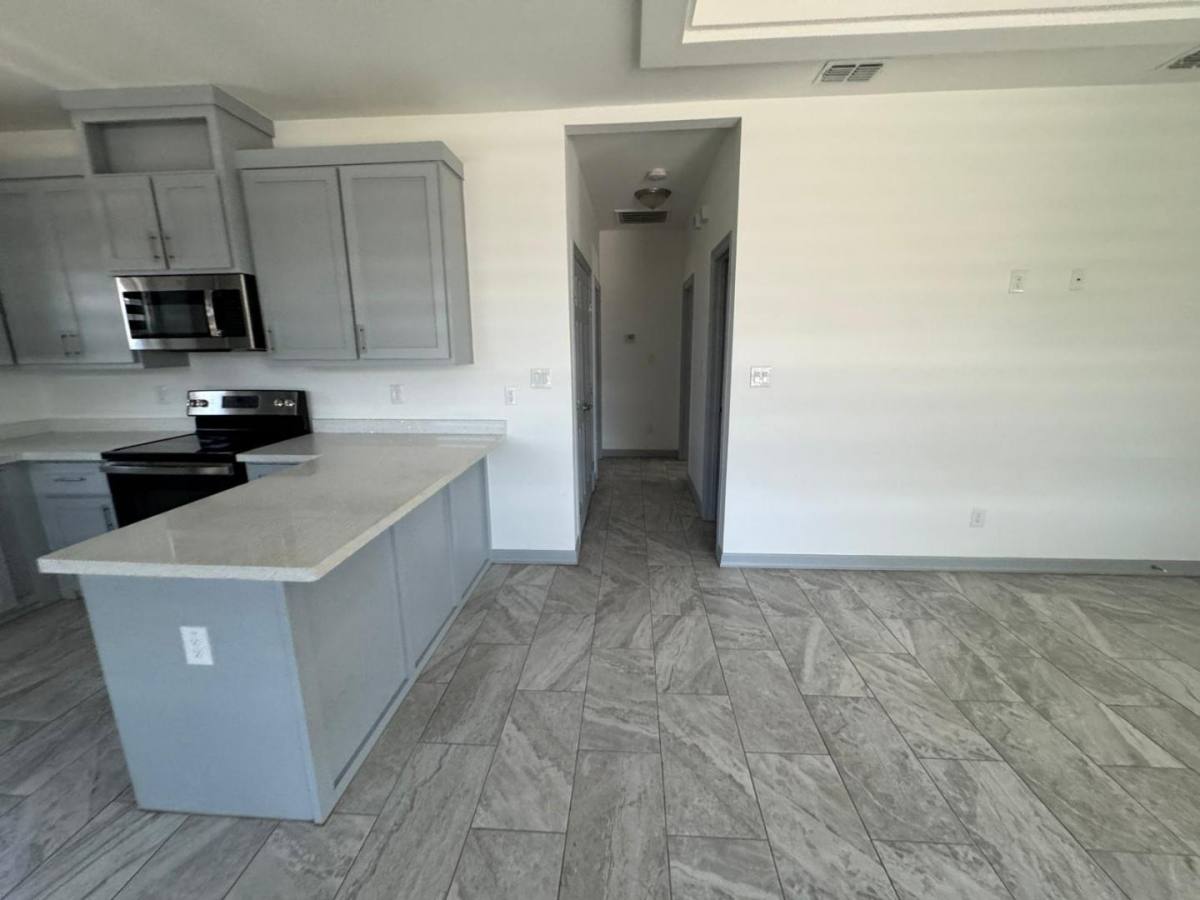 Apartment for rent at 800 N Kentucky St #3, Mission, TX 78573