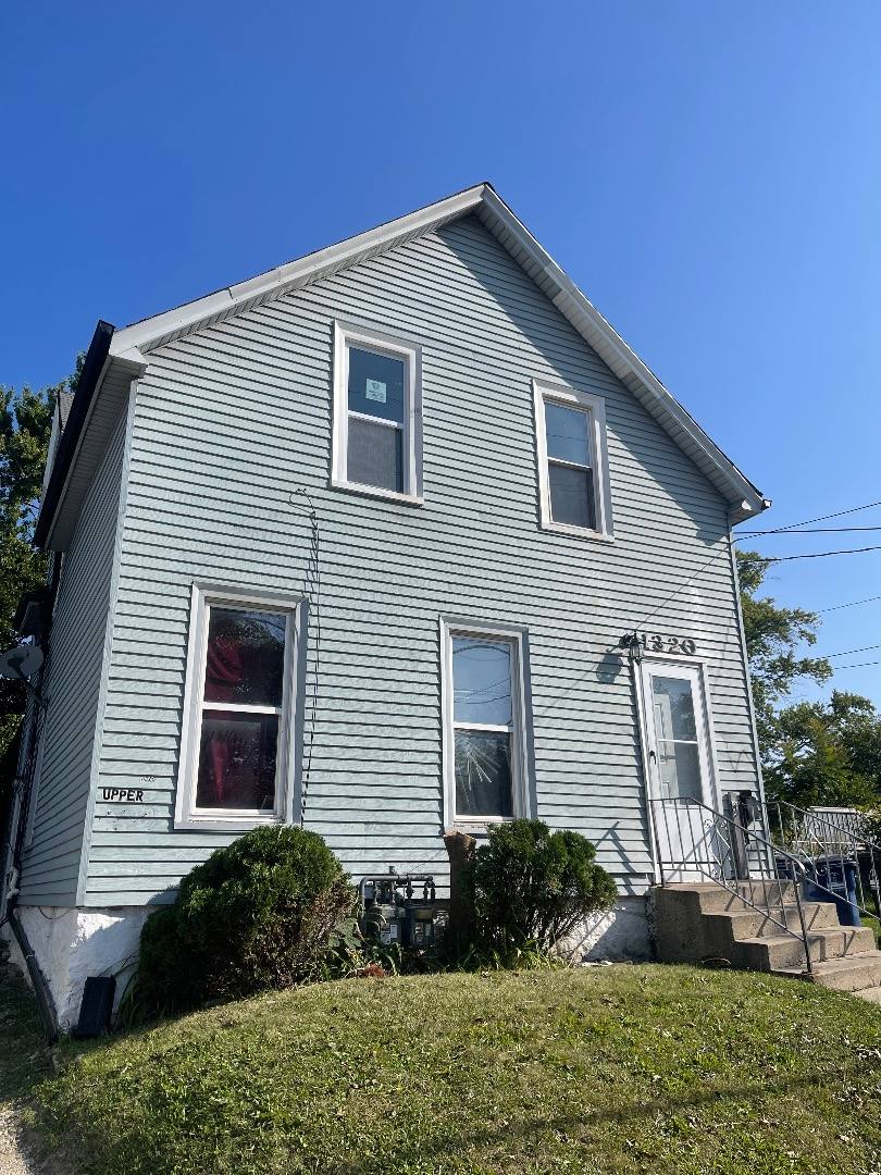 Apartment for rent at 1320 Kewaunee St #1320A, Racine, WI 53404