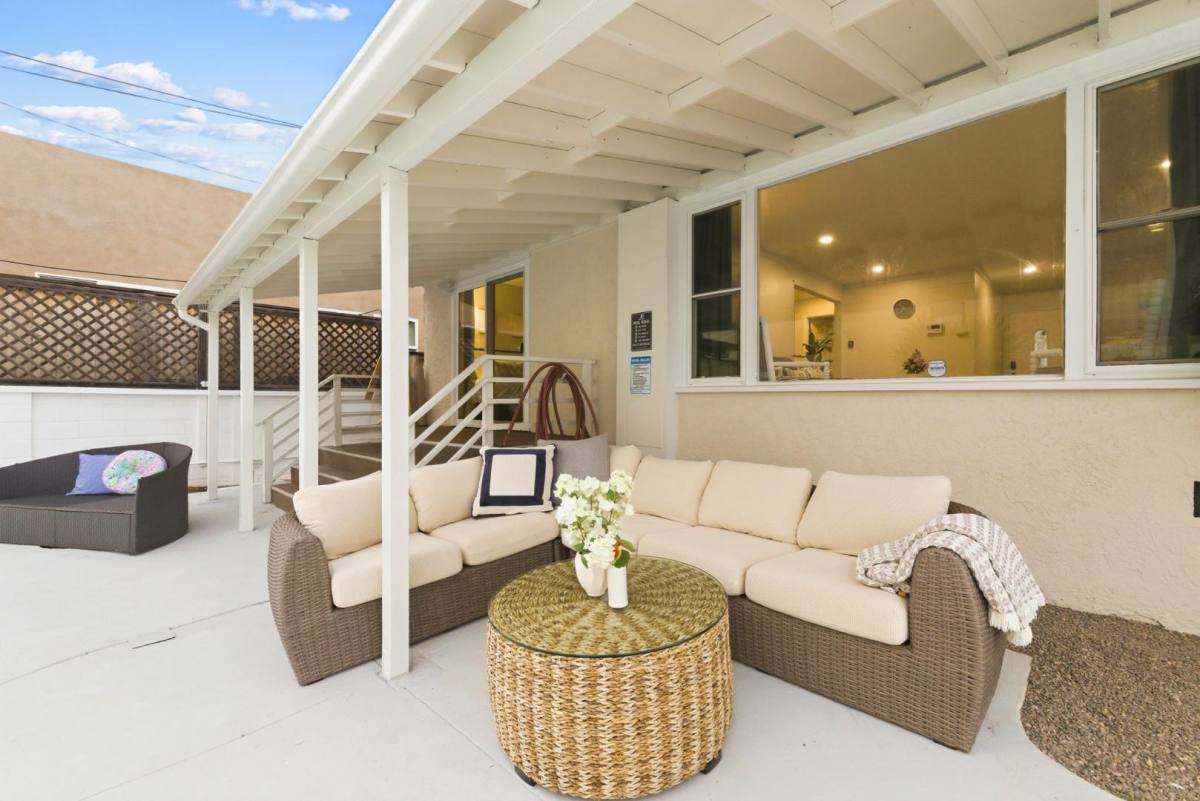 House for rent at 1404 Lieta St, San Diego, CA 92110