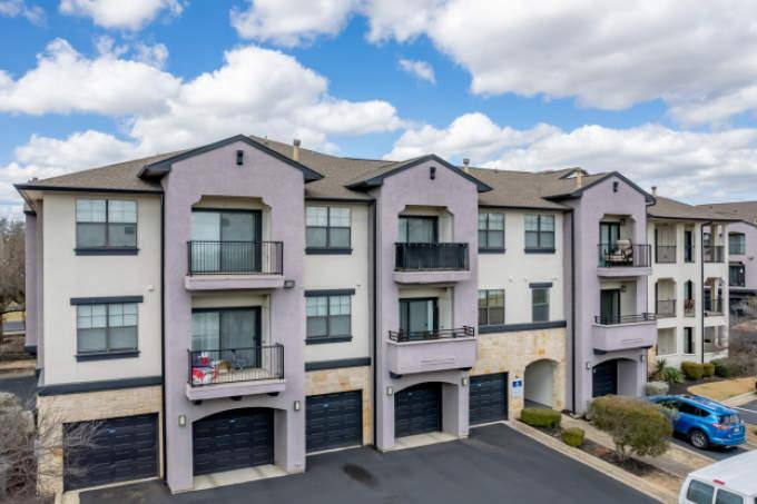 Apartment for rent at 10101 S 1st St, Austin, TX 78748