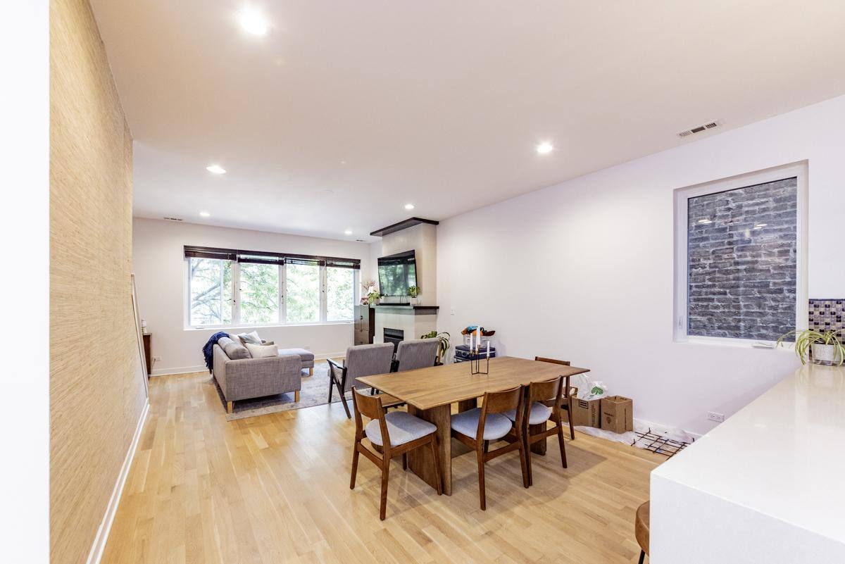 Condo for rent at 1916 N Kedzie Ave #2F, Chicago, IL 60647