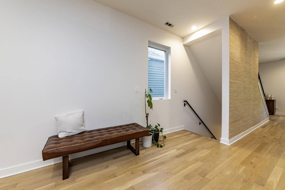 Condo for rent at 1916 N Kedzie Ave #2F, Chicago, IL 60647