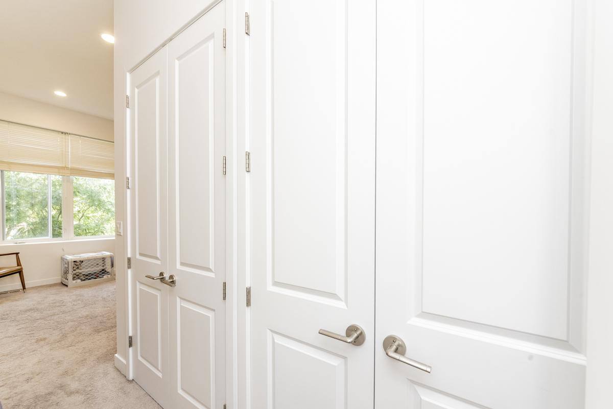 Condo for rent at 1916 N Kedzie Ave #2F, Chicago, IL 60647