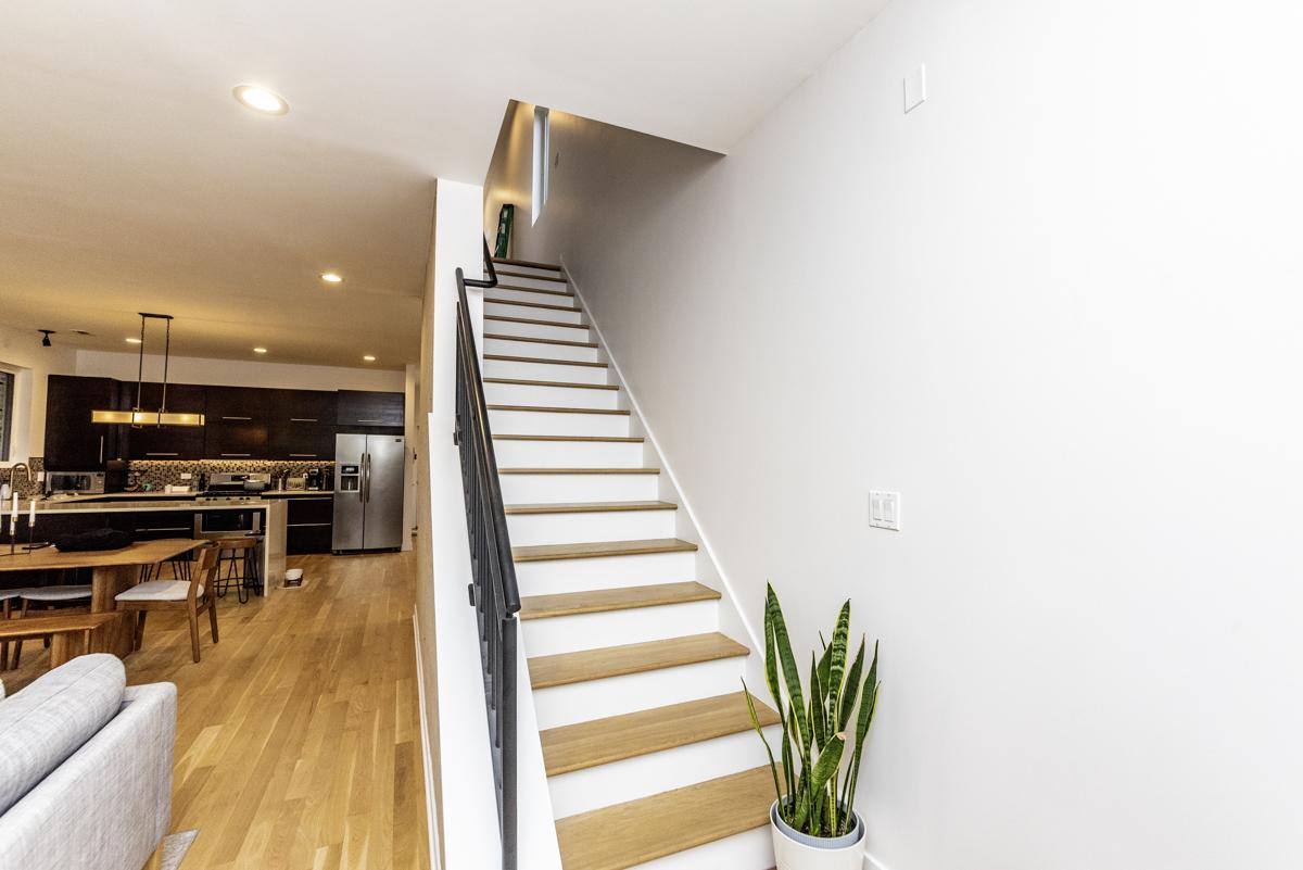 Condo for rent at 1916 N Kedzie Ave #2F, Chicago, IL 60647