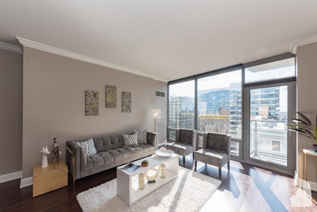 Condo for rent at 100 E 14th St #1009, Chicago, IL 60605