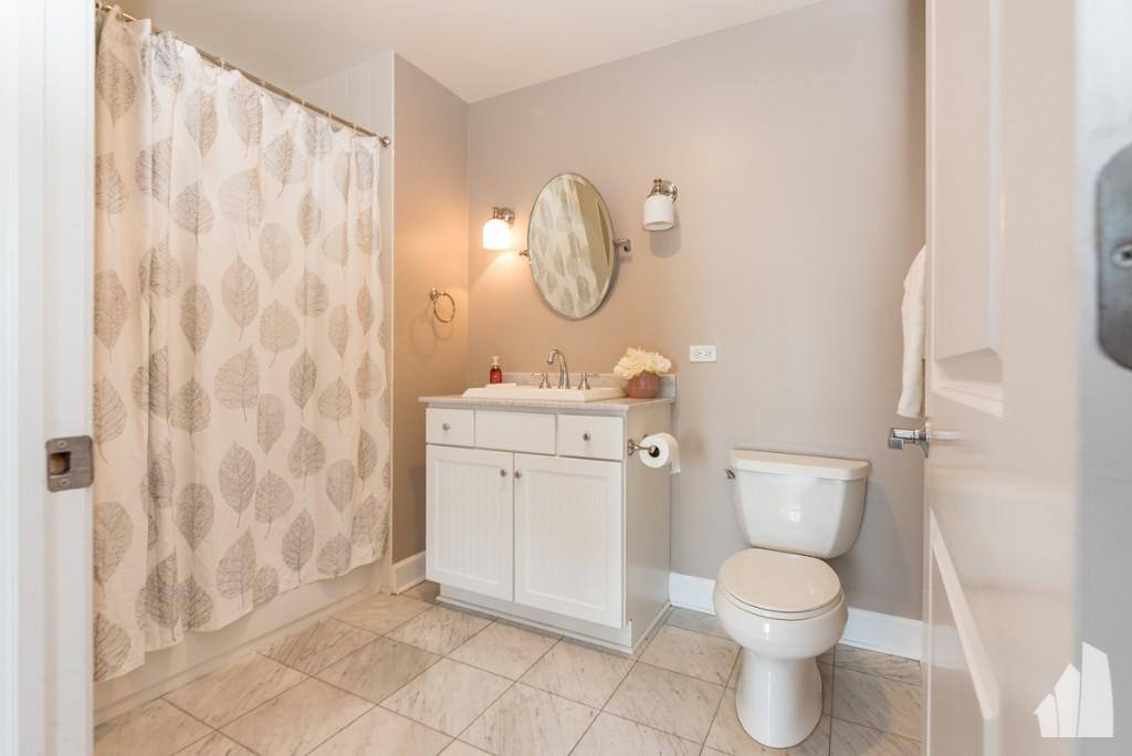 Condo for rent at 100 E 14th St #1009, Chicago, IL 60605