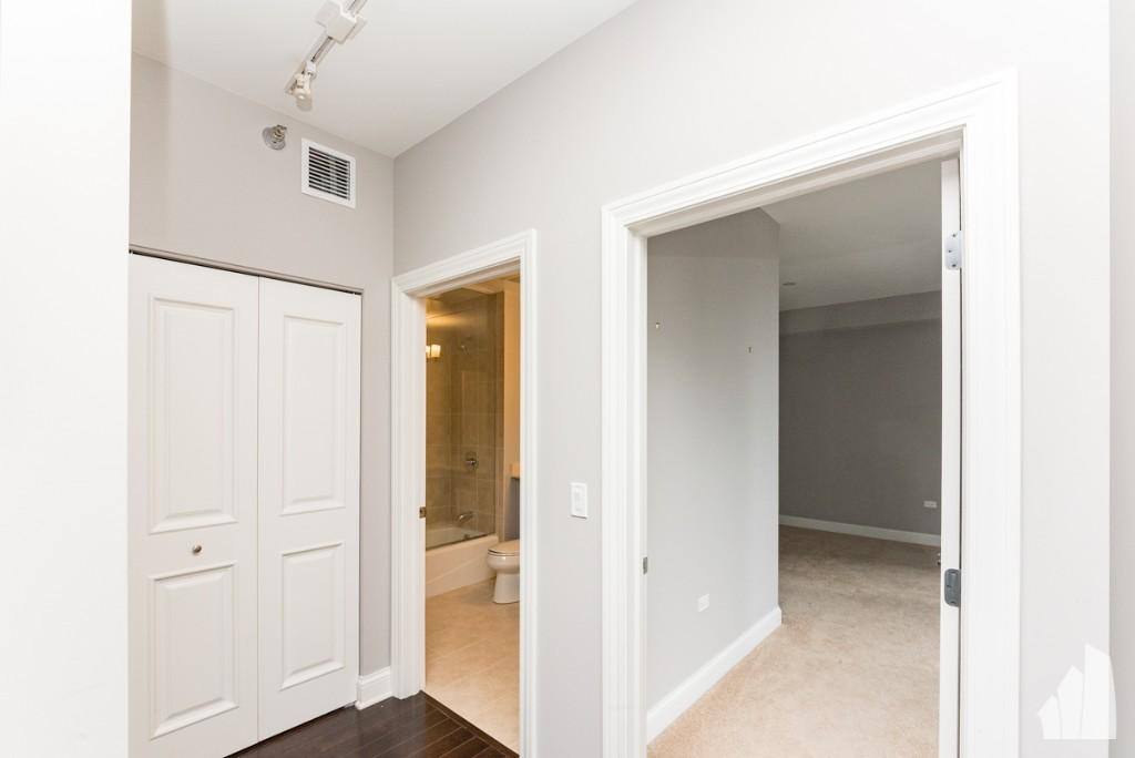 Condo for rent at 2 W Delaware Place #1208, Chicago, IL 60610