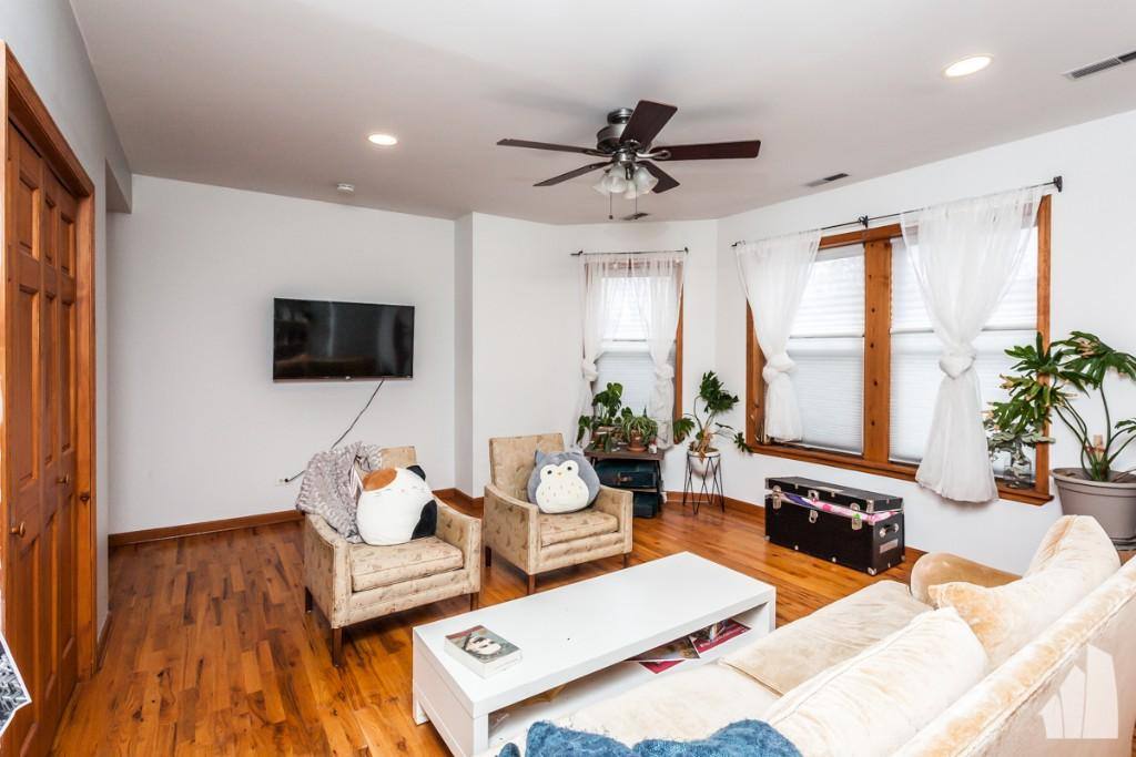 Apartment for rent at 2720 N Sawyer Ave #3A, Chicago, IL 60647