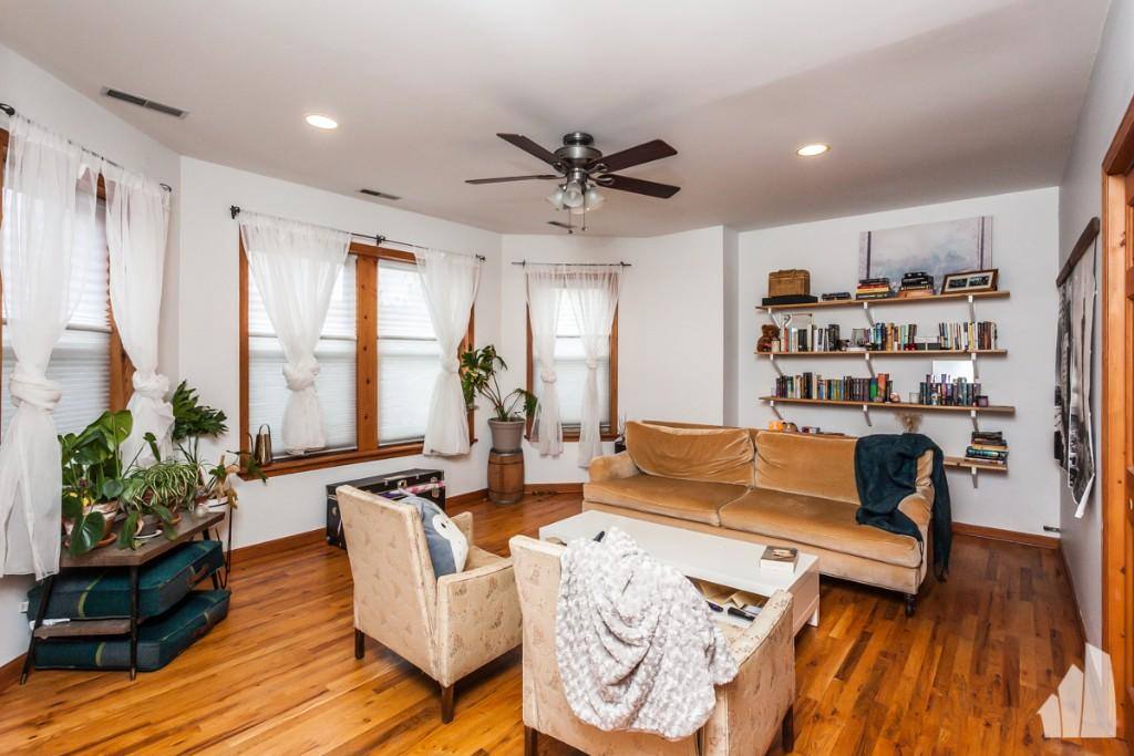 Apartment for rent at 2720 N Sawyer Ave #3A, Chicago, IL 60647