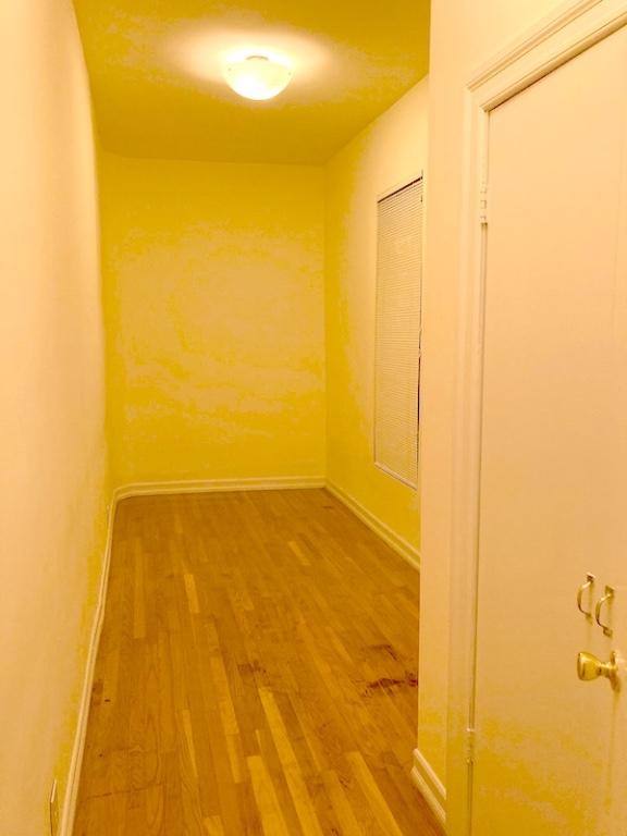 Apartment for rent at 333 W 19th St #1E, New York, NY 10011