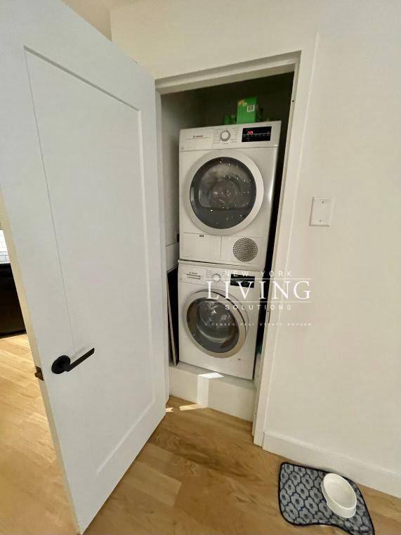 Apartment for rent at 67 Wall St #3K, New York, NY 10005