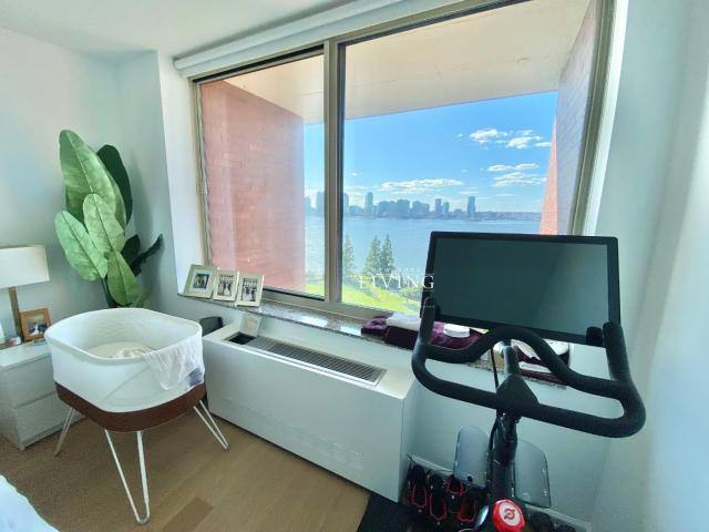 Apartment for rent at 400 Chambers St #12G, New York, NY 10282